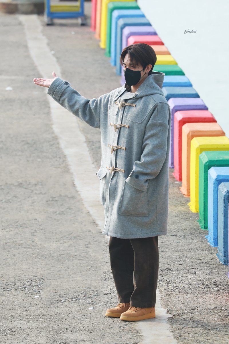 inshadow__22's tweet photo. 220109 

#더보이즈 #THEBOYZ #에릭 #ERIC #손영재 https://t.co/gW98dkPdJM