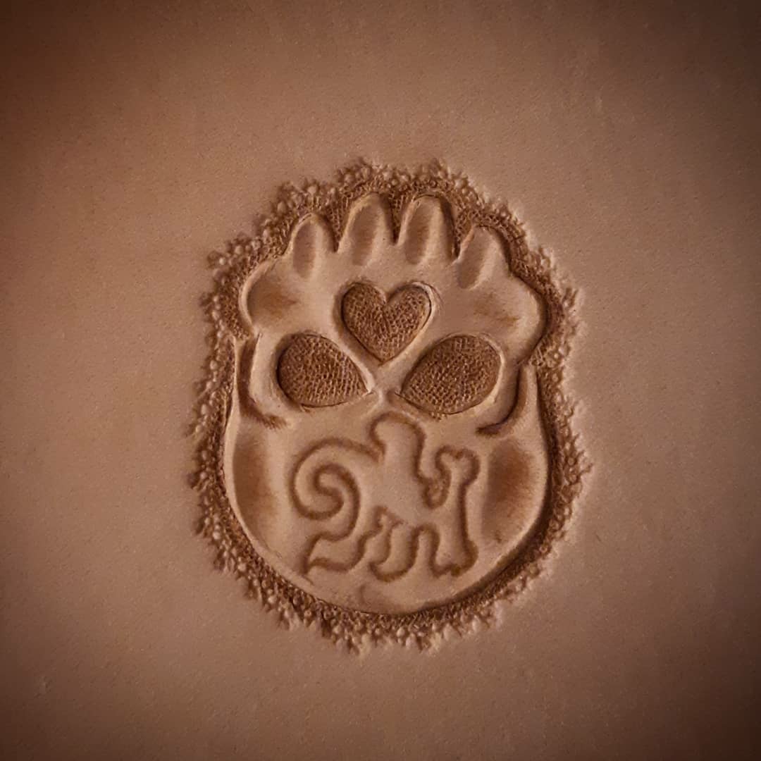 kgsleather's tweet photo. You may or may not have noticed this, but any time I tool my makers mark onto a project it always includes a little ❤ and is always done with a lot of love. #madewithlove https://t.co/37bLFH4nrL