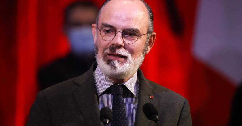tout_jours's tweet photo. #EdouardPhilippe https://t.co/ygqhQVCJ7Z