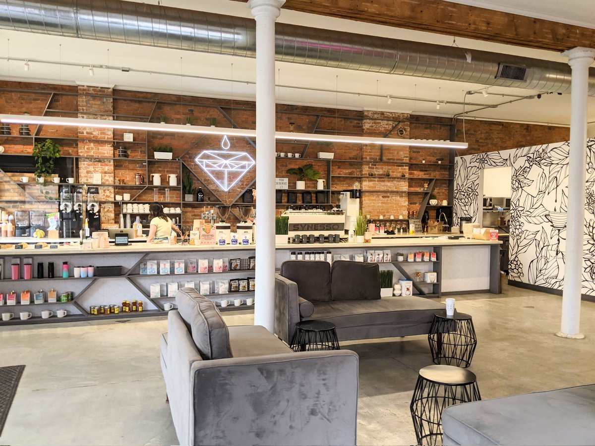 purecoffeeblog's tweet photo. Are you looking for great coffee in Iowa? Check out @392Caffe in Davenport as well as their other locations nearby!

See full post here: https://t.co/ENVFzJjzr1

#fillinthecoffeemap https://t.co/HSHf9mhdSd