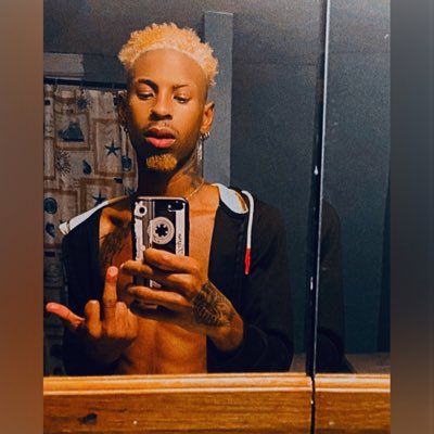 ShyTheeDiamond1's tweet photo. #NewProfilePic https://t.co/ymQ9RfKmGc