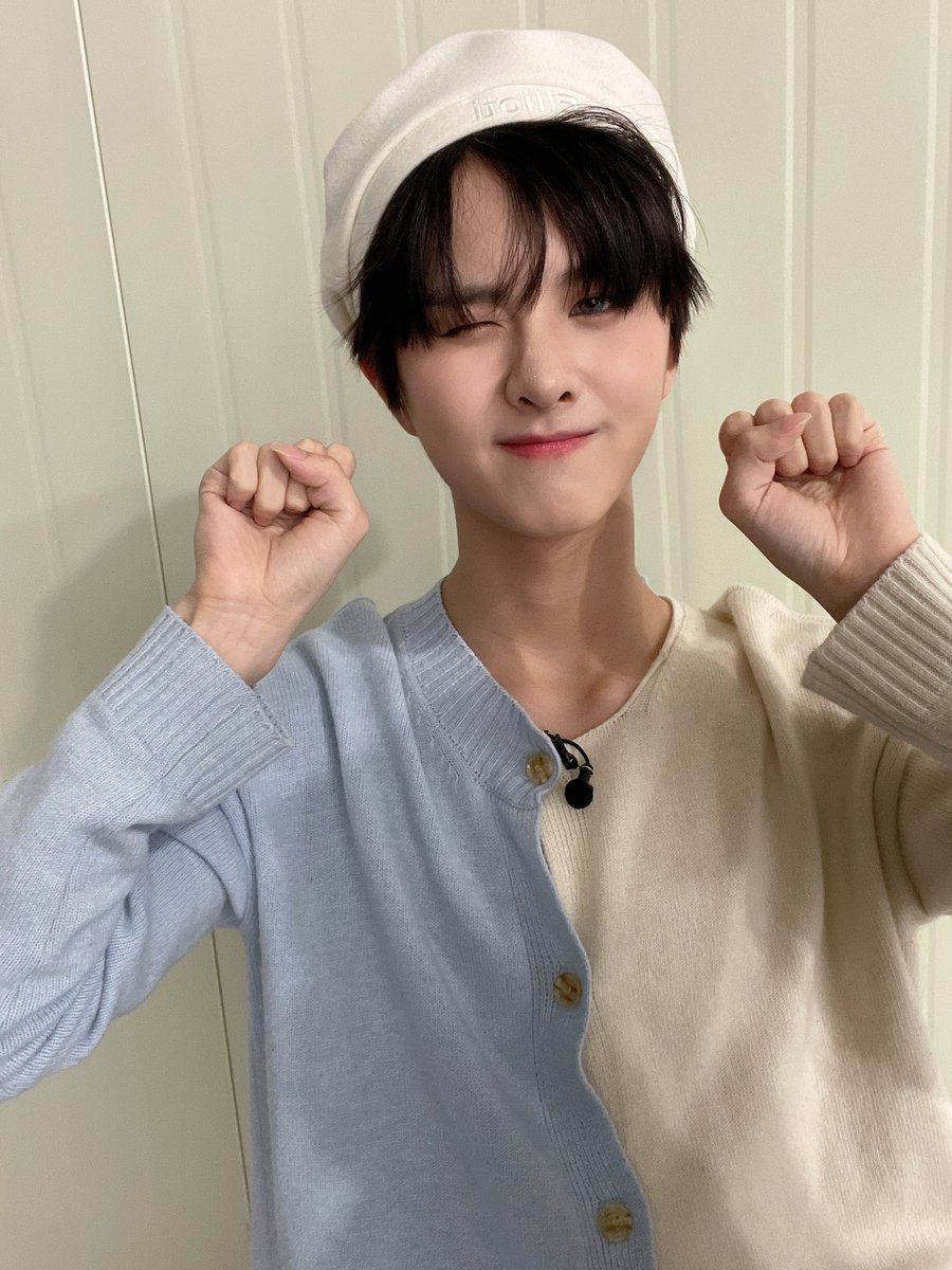 TheKingDom_GF's tweet image. [IVAN👑]

킹메가 최고야 ♥︎ 

#KINGDOM #킹덤 #IVAN #아이반