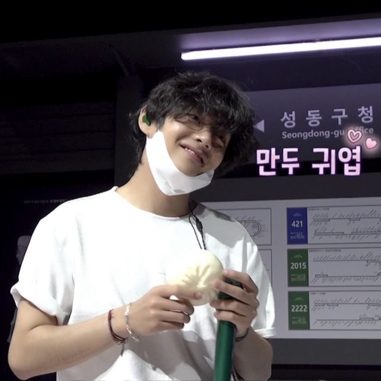 thvrandom's tweet image. #v