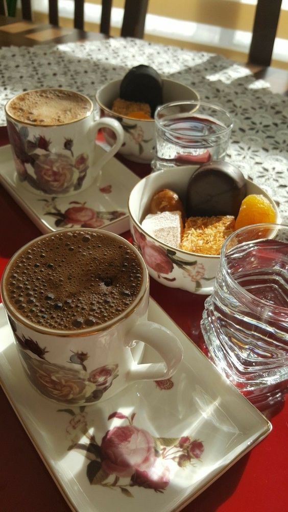 acibiber10's tweet photo. Would you like to drink coffee?☕️🍫🌹 https://t.co/mC2vDPePMd