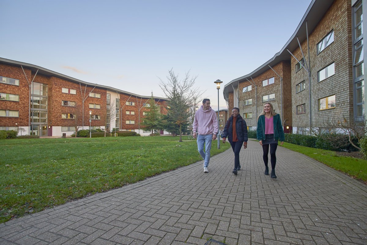 RoyalHolloway's tweet photo. Hoping to join us in September? Don't forget that we will guarantee you an offer of accommodation if you hold an offer to study with us, and you submit your application for accommodation by the deadline.

Find out more about our halls of residence: https://t.co/SsQFCfM3s0 https://t.co/4BSaa57d2n