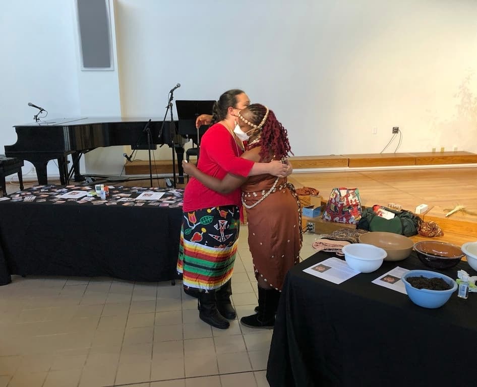 Integrated_Lvng's tweet photo. Doing the work
Teaching
Guiding
Healing
#EmbodiedHealing
#SomaticHealing
#Embodiment
#IntegratedLiving 🌻
#HealingCircle
#Overflow ⛲
#Beloved 💚🌻💚
#InVerseEMU https://t.co/1n63bdk7Er