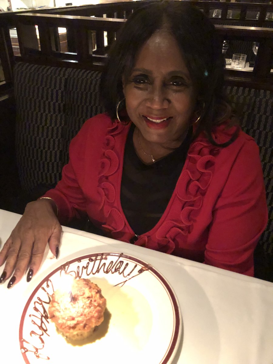 SiManBaby's tweet photo. #HappyBirthday to my favorite lady and Happy Founder’s Day to my favorite Delta! I Love You, Sandra! #DeltaSigmaTheta #DST 🔺🐘❤️ https://t.co/7Qmizu4um8
