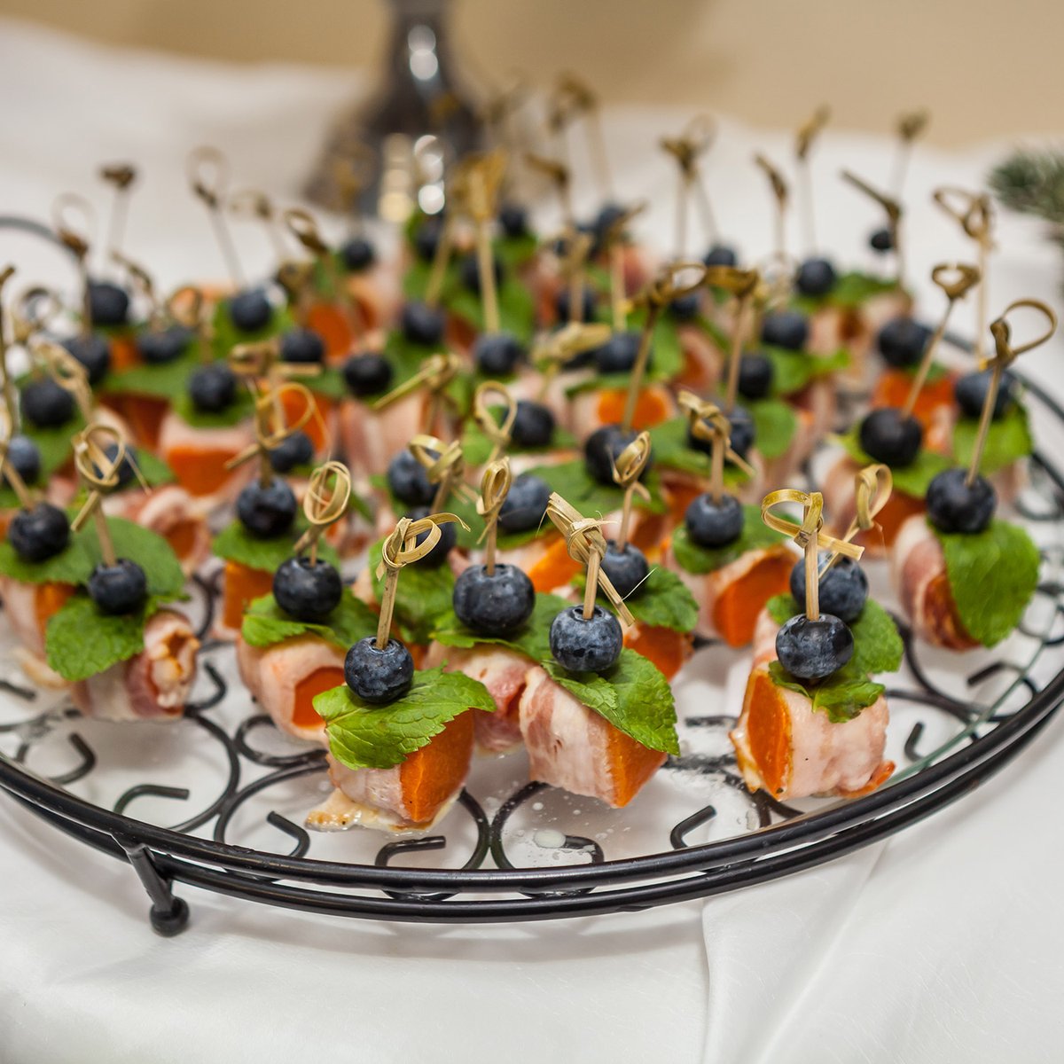 Jacks_Catering's tweet photo. С наступающим Старым Новым годом!🎄
Вкусный праздник продолжается!🥳
Приятного аппетита!🤗

https://t.co/cEMYzgb23i

#праздник #еда #кейтеринг #catering #Москва #фуршет #банкет #доставкаеды #новыйгод #новогоднийстол #fooddelivery  #cateringmoscow #event #newyear #фуршетныйстол https://t.co/7U2lEcgzWC