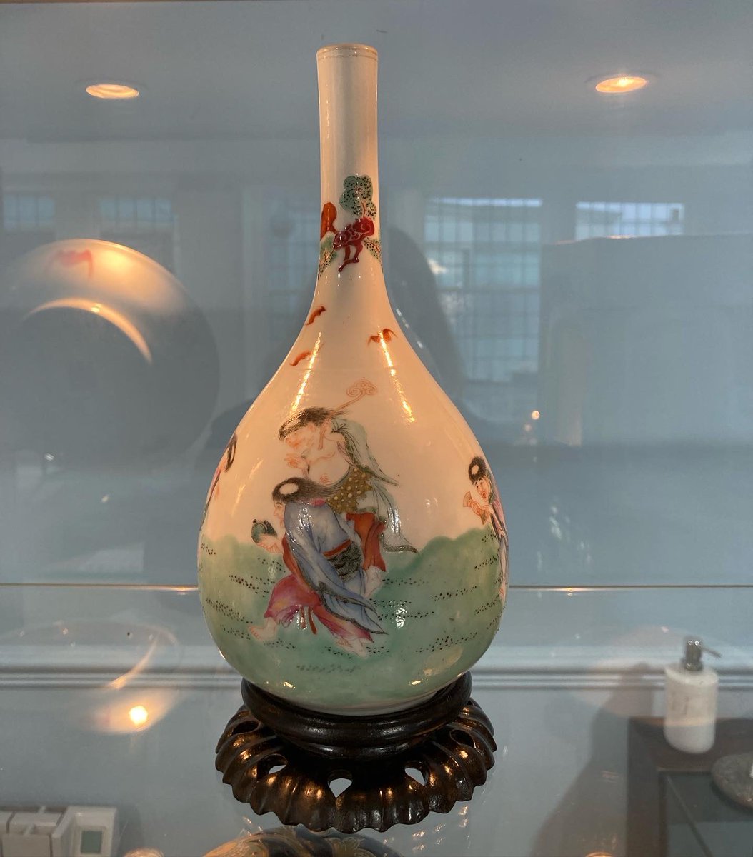 Come and have a look at our Fine Art, Ceramics and Militaria Auction.
We are on view today 9:30-4:30 and tomorrow 9:30-6:00.
All lots to be sold this Saturday,
Don’t miss out!
⬇️ Catalogue available here ⬇️
chilcottsauctions.co.uk/auctions/
#Auctions #antique #ceramics #militaria