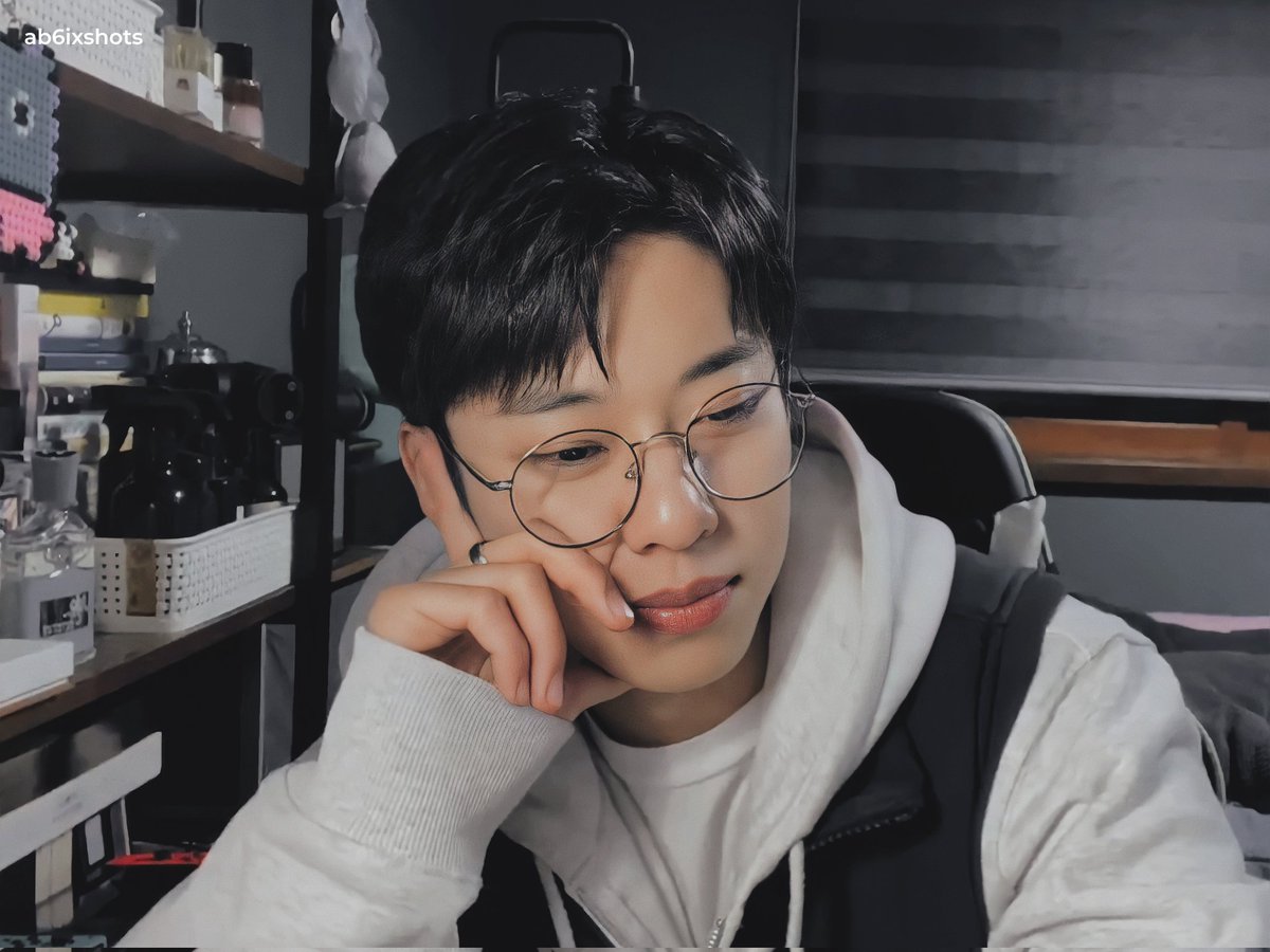 ab6ixshots's tweet photo. #김동현 #KIMDONGHYUN
#에이비식스 #AB6IX https://t.co/vyrdn6PtTW