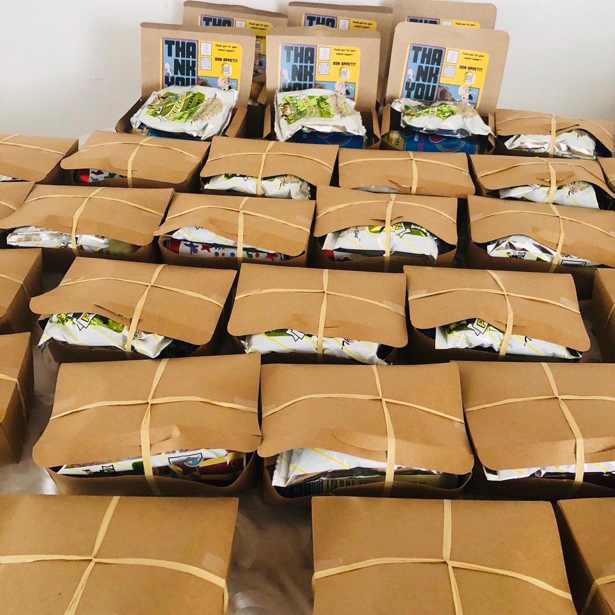 A2Z_Events_Int's tweet photo. Lunch packs for adults are R85 each and kids R70

WhatsApp to place your orders 🍱 
- 071 080 0105

#lunchbox #lunchtime #convenientmeals #healthyeating #a2zeventsinternational #a2zeats #lunch #whatsforlunch #mealplanner #weeklyplanner https://t.co/6bZrU1L5fV