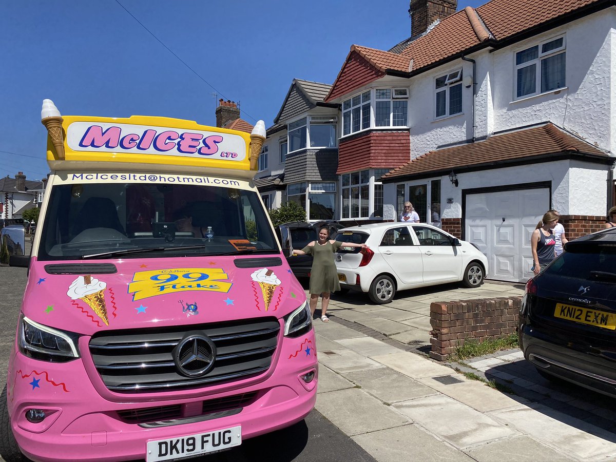 liamkiz's tweet photo. What was I doing on 20/05/2020 while Boris was having a party? 

Emma (my girl friends sister) ordered her own ice cream van to their house because we couldn’t go out.

A genius lockdown move. 👏💡 https://t.co/i3aRWzIYY2