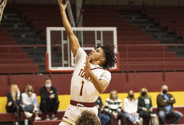 Amazing Stat Line for Senior Guard Titus Holmes in the 1st Round of the Benton Tournament.  Titus finished with 11 Points, 10 Assists, 10 Rebounds, and 1 Steal.  Triple Double! Congratulations Titus. <a href="/Titus_holmes1/">Titus H.</a> <a href="/MetroSports_KC/">metrosports_kc</a> <a href="/KCHS_Hoops/">KC High School Hoops</a> <a href="/RL_Hoops/">RecruitLook Hoops</a> <a href="/NKCSchools/">NKC Schools</a>