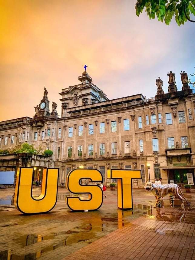 msnic_'s tweet photo. Ako lang ba talaga.

#jungkook au where in;

Two Entrep Students in UST became enemies to lovers real quick. Will they be able to keep their relationship or will they need to let go of each other?

“ako lang ba talaga?...” https://t.co/hlfztprFPl