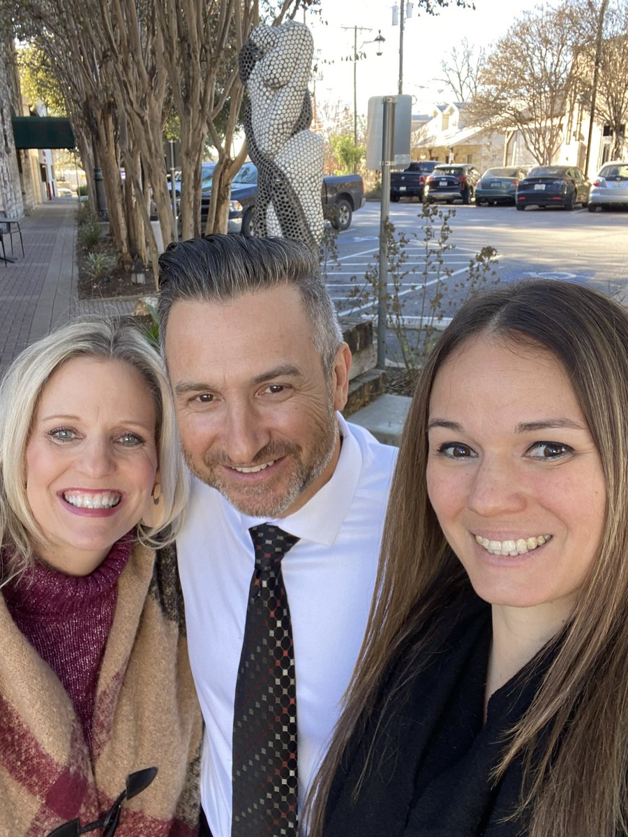 Great meeting with <a href="/CraigMMorgan/">Craig Morgan</a> and @Mrs_Le this morning to discuss <a href="/RoundRockISD/">Round Rock ISD</a> over 1,000 students who are homeless or in foster care. #invisiblepopulation #partnerships #weareinthistogether