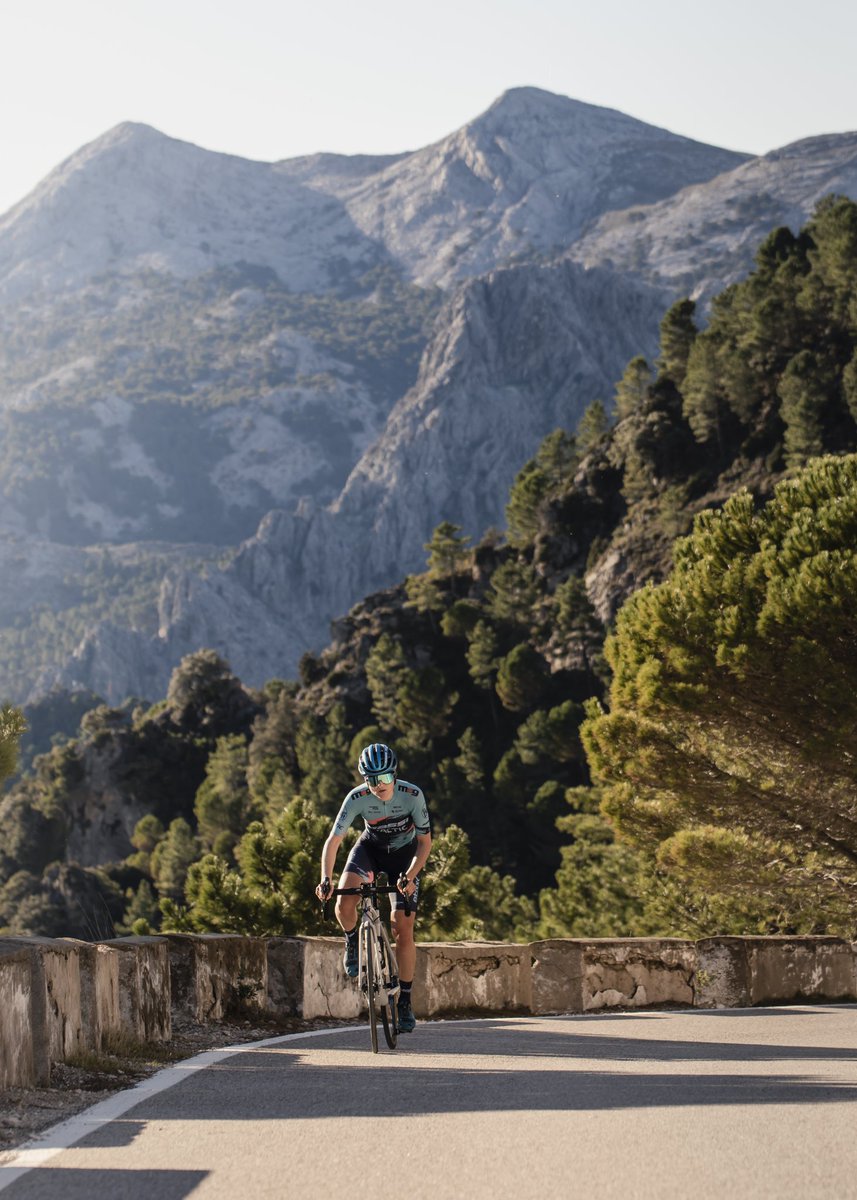 belencycling's tweet photo. Parque Natural Sierra de Grazalema (Cádiz).
📸 @jabani
@massitactic
@massibikes
@tacticsport
@abus_es https://t.co/FgxysutfkK