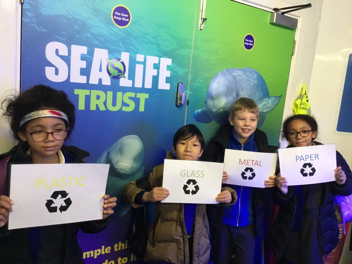 latimerprimary's tweet photo. Wow 🤩 what a fantastic day we have had at The National Sea Life Centre. The children’s behaviour was exemplary and the marine life was fascinating! What a fantastic day we have had 🐠 🐟 🦈
#LatimerGeography #4AC #4VC https://t.co/zyMJVPFnsN