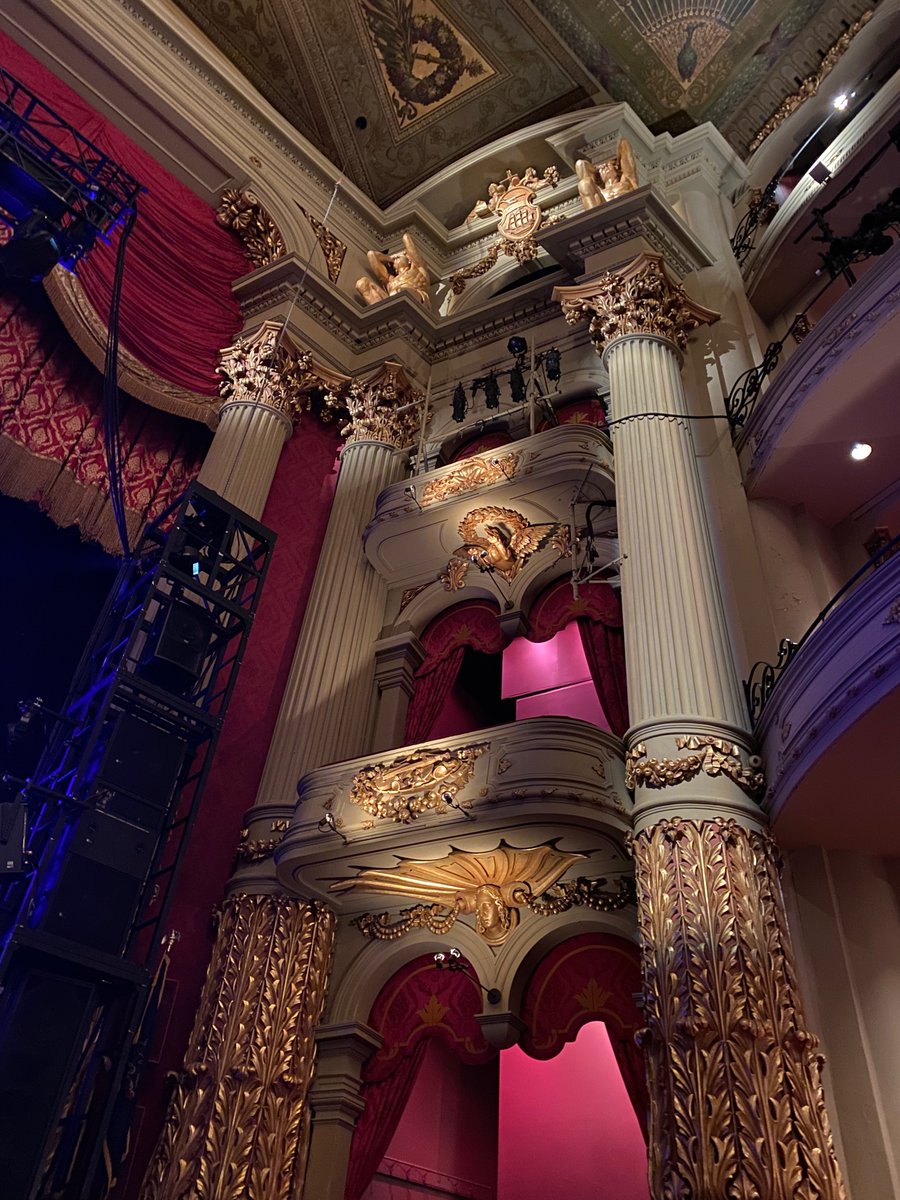 RebelTweeter280's tweet photo. We most certainly did. Your Theater is magnificent and the show #PrettyWomanTheMusical was incredible. Thank you so much for having us. Here’s one of my favorite photos @PrettyWoman #VivianWard #EdwardLewis @Olivia_Valli @adampascal20 https://t.co/Ig8pzaG8OY