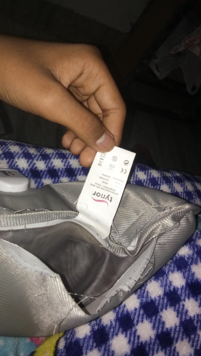 AKG_1978's tweet photo. @Tynor_India We just a week ago have purchased Tynor Heating pad for our mother.Having relied upon brand with quality and safety but proven us quite wrong when this bottle burst out while charging.We thank God to save our mother as anything could have happened.Shame on Tynor. https://t.co/cCqMmnBRIh