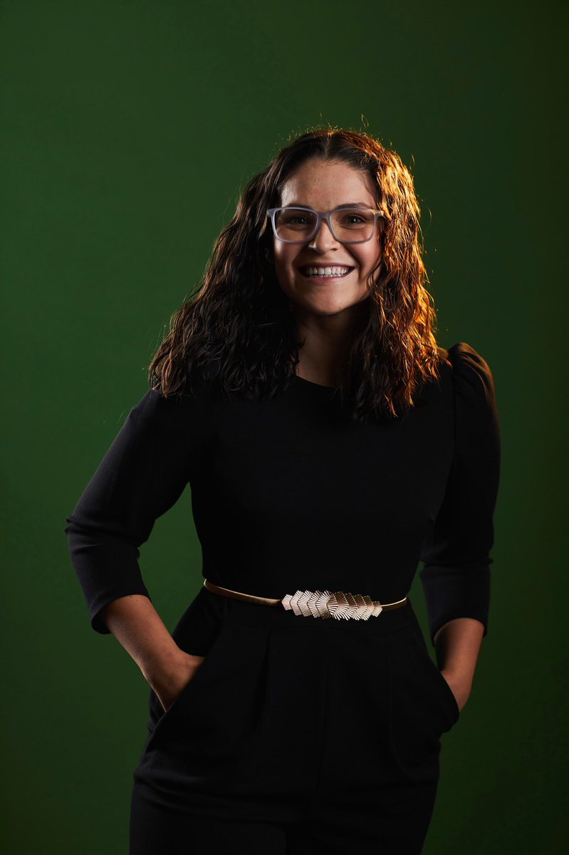 I realized that for any important event in my life I’ve straightened my hair. Why was that my standard of beauty? Why more compliments when I did? Why do I consider that more professional? Anyway, enjoy my first ever professional headshots with my natural hair 🤗 #latinxinSTEM