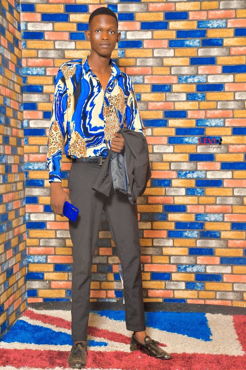 Akol2Mou's tweet photo. Celebrity ssd👉🇸🇸👇 https://t.co/GH80Dv058u