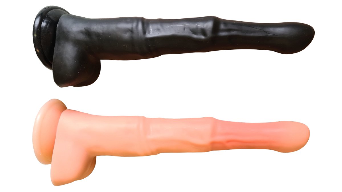 Prosím vás, poradíte my?

@PREZIDENTmluvci má dnes narozeniny a my se nemůžeme rozhodnout jestli mu vzít světlý, nebo tmavý.