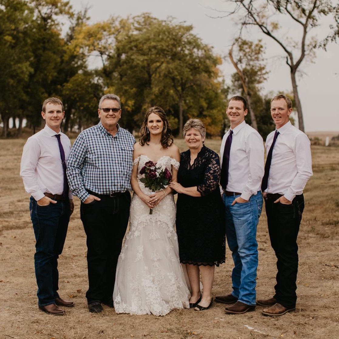 Coach_Nelson23's tweet photo. Unfortunately, my mom’s cancer has returned. If you have an extra minute send a prayer her way as she begins her chemo treatments this morning. She is one of my most selfless people I’ve ever been around and the rock of our family. Love you mom! #CancerSucks https://t.co/OwAWV8kxC2