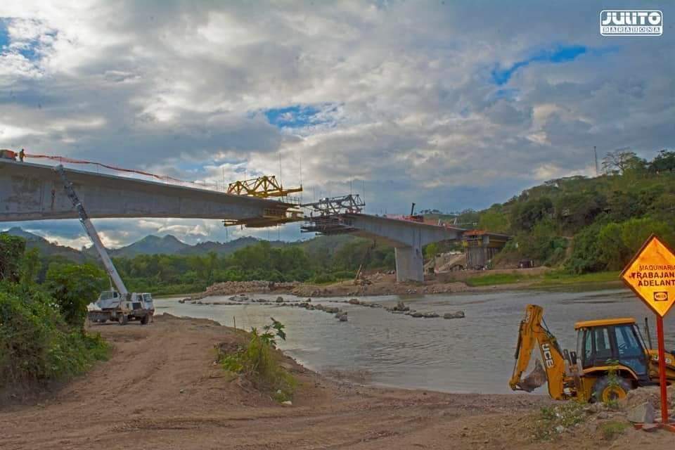 ZenzontleG's tweet photo. ‼️ #LOULTIMO | Muy pronto Jinotega y Nueva Segovia quedarán entrelazados por lo que será uno de los puentes más grandes de Nicaragua, sobre el Río Coco a la altura de Wiwili, una obra ejecutada por el Gobierno Sandinista a través del MTI. ✊🏻🔴⚫🇳🇮

#2022EsperanzasVictoriosas https://t.co/v915Thpzv9