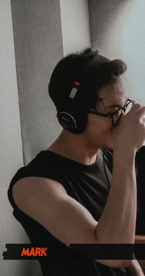 李J tweet media