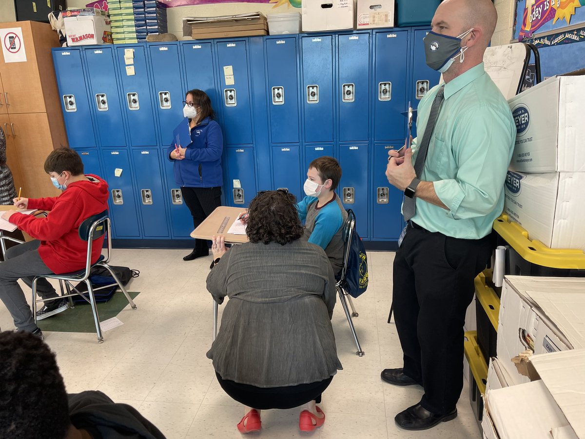 MrsCEastShore's tweet photo. HQI Lab Site happening - our greatest learning is from the teacher next door. @MrsMeghanKim pulling back the curtain and opening her classroom doors to us. @MrsSTEMilford @donato_piselli @MrsEtense @KAstroskyESMS @ServissMrs #hqi #thepit #community #liveteaching https://t.co/YKiFIQw8qS