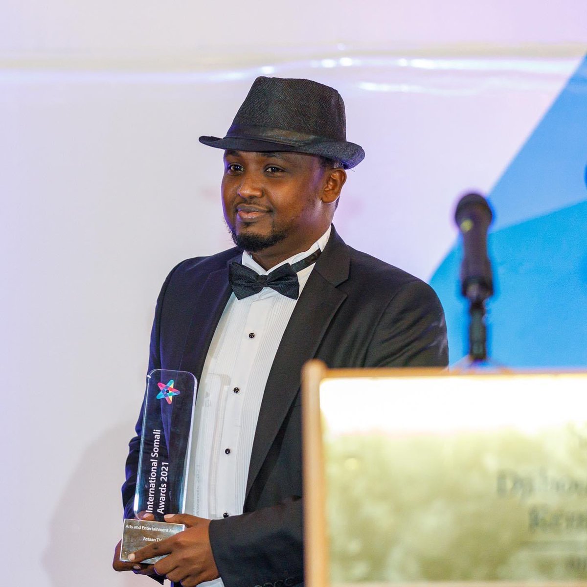 taango_yare's tweet photo. Representing @astaan_tv I received Art &amp; Entertainment award from  @Isomaliawards. It motivates us to continue working to promote Somali culture, music, entertainment, and sports. https://t.co/ZcySbo3mgE