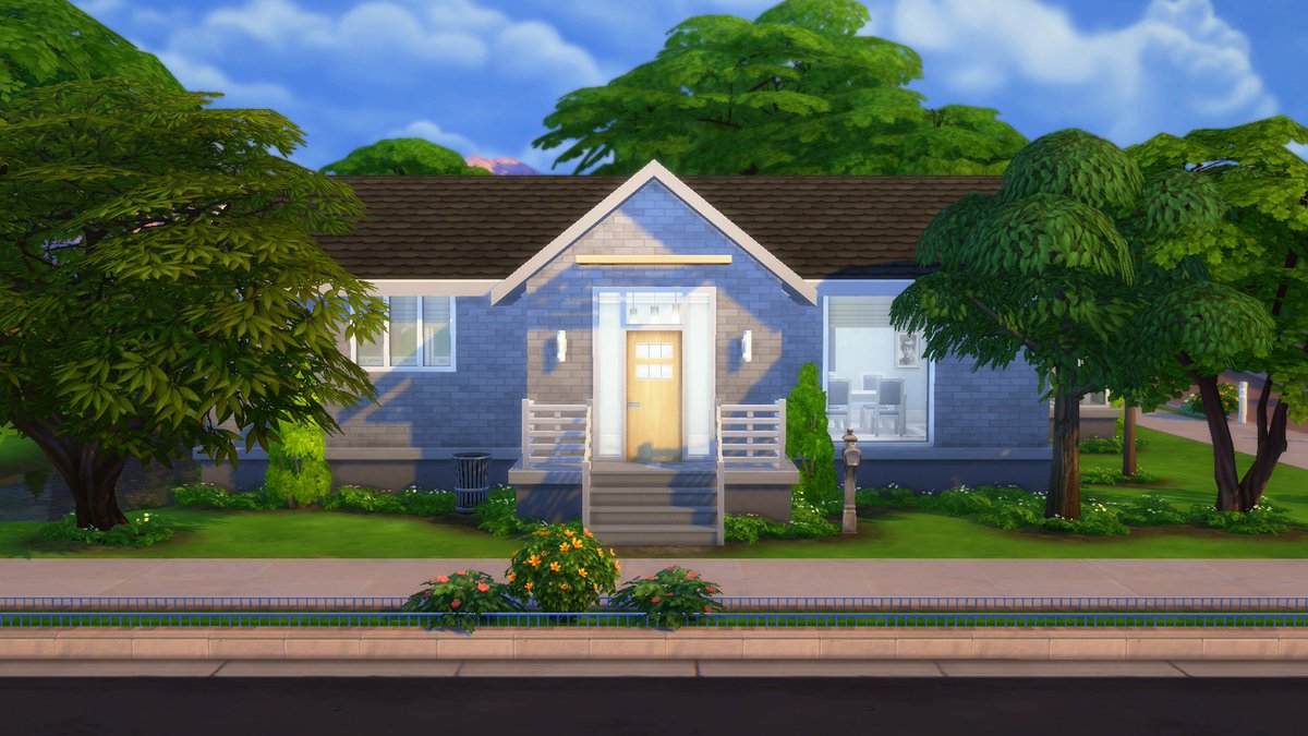 Catharina_Sims's tweet photo. Part 1/4
On October 17th, 2019 I uploaded my first build to the gallery, and today it's time for my 200th upload! This is the first house I built in TS4 but I've continuously played in and made changes to it. #ShowUsYourBuilds #SimsHome https://t.co/iVZEuXbhBd