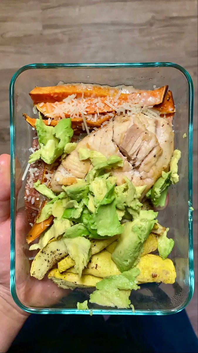 Prepped &amp; ready to go 🍽
Rate this meal appearance 1-10 👀 #healthyeats