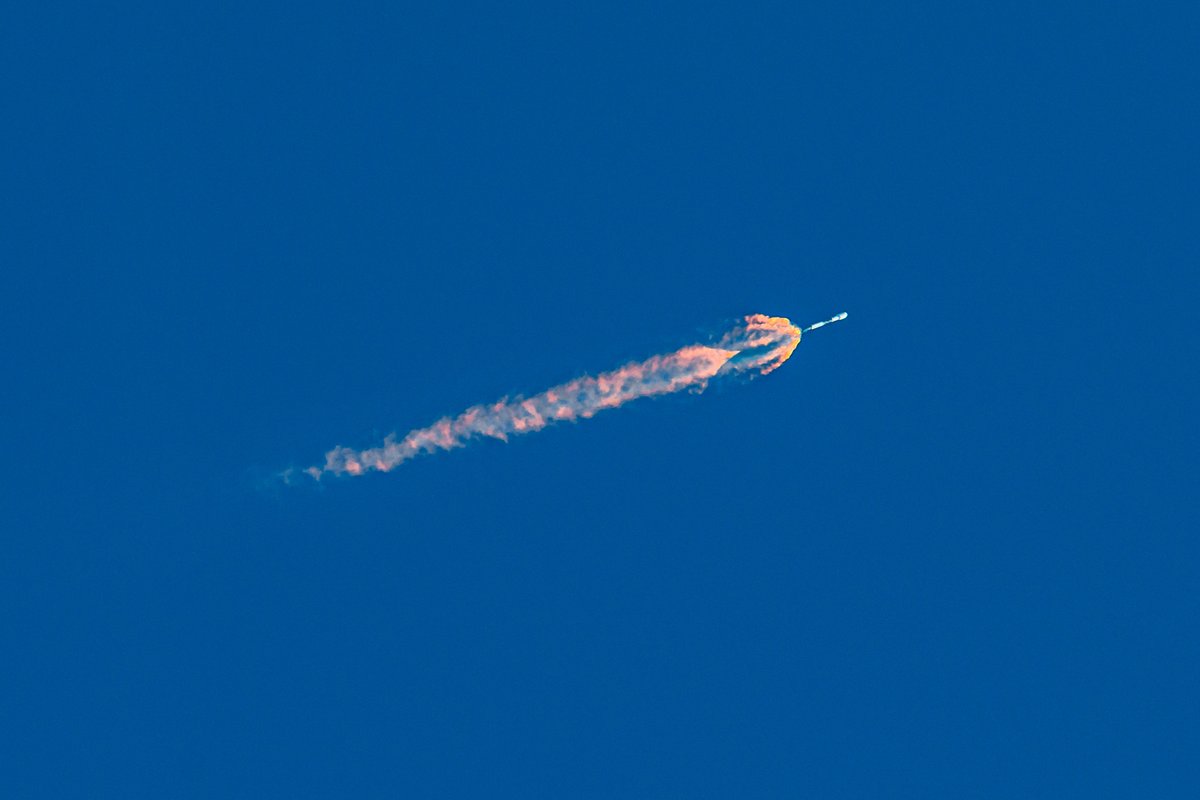 John Kraus Twitter Tweet: At 10:25 a.m. EST this morning, SpaceX's Falcon 9 rocket launched the Transporter-3 mission with 105 spacecraft hitching a ride to polar orbit. 

Eight minutes later, the rocket’s first stage landed back at Landing Zone 1 at Cape Canaveral Space Force Station. https://t.co/T9O5lTyoe0