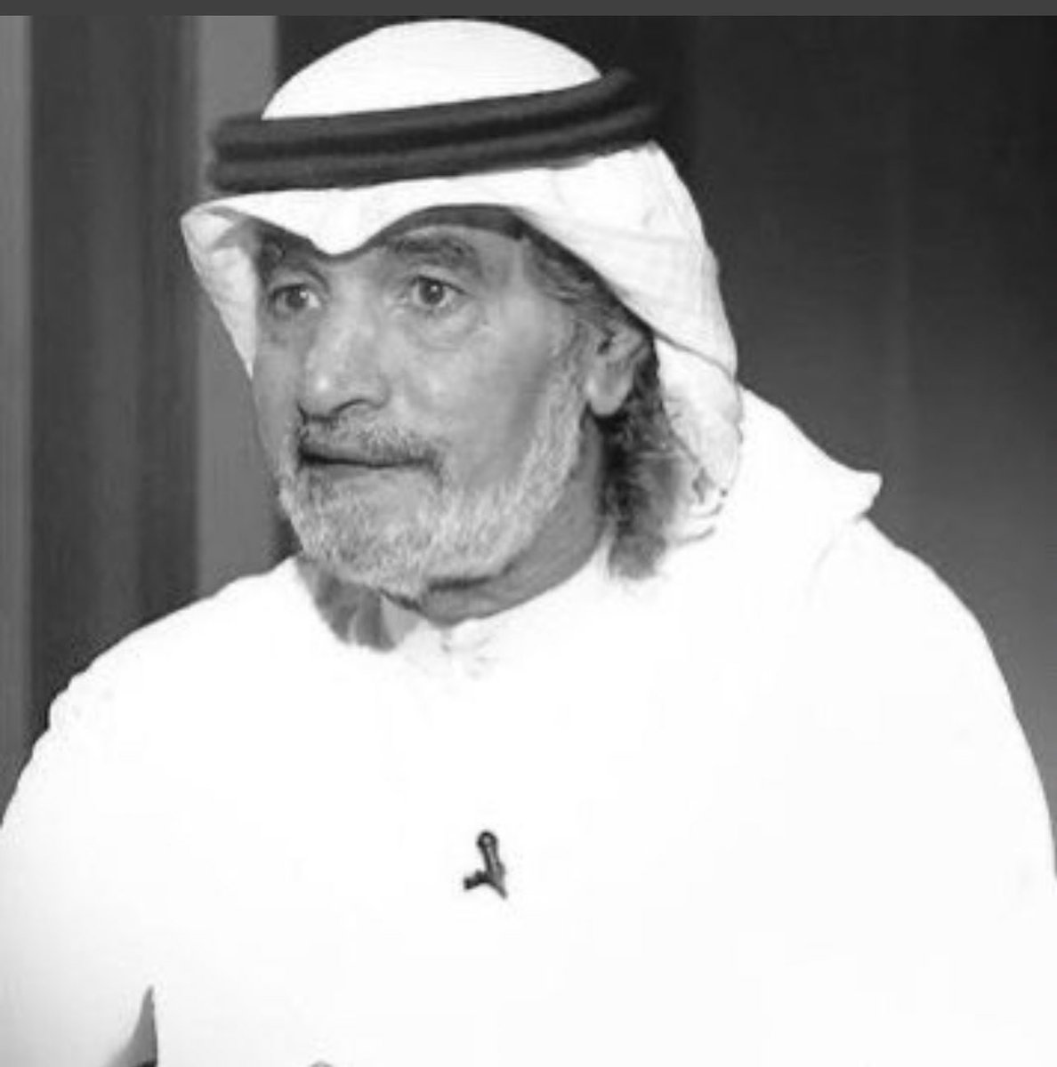 غفر الله له و أسكنه فسيح جناته بغير حساب .. إنا لله و إنا إليه راجعون
 #علي_الهويريني_في_ذمة_الله