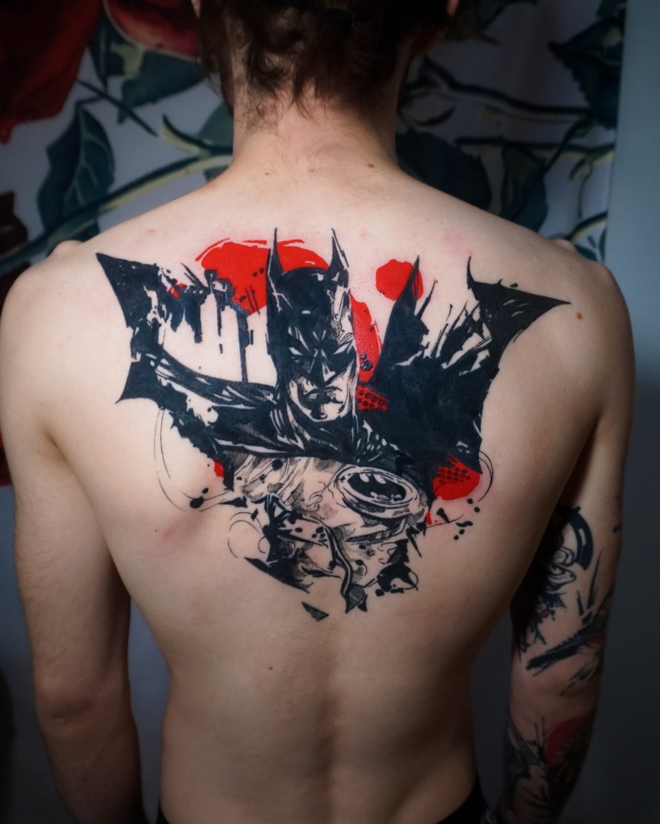 I always wanted to make a realistic tattoo on the Batman's theme. The  choice was hard on which movie to draw my inspiration. I have a particular  fondness for the very first, image size:961x1200