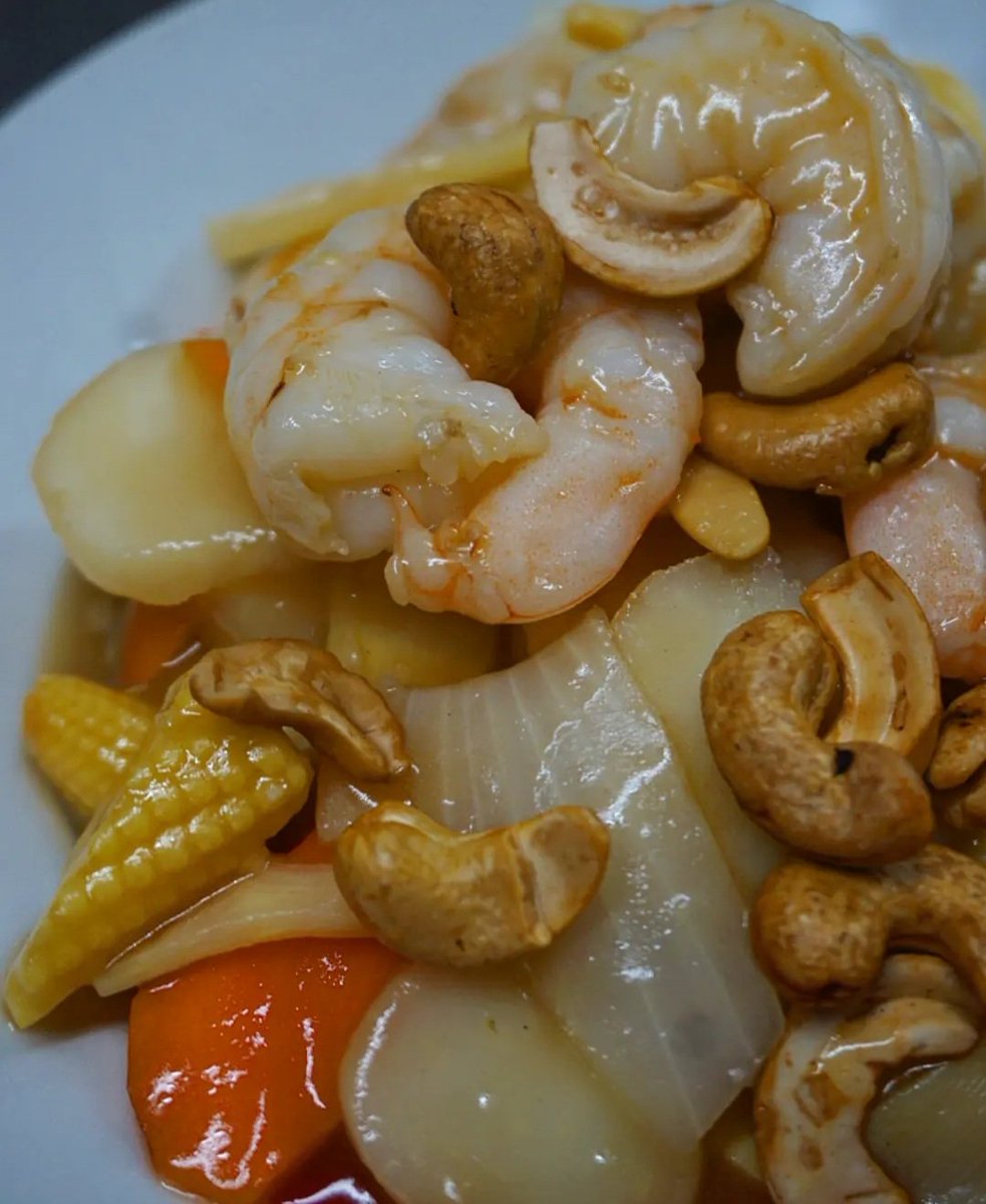 PandaHouseUK's tweet photo. Big ol' juicy king prawns with roasted cashew nuts. It's a yes from me 🦐🦐🦐

📞 01709 814411

#rotherham #rotherhamiswonderful https://t.co/4WsNs3hQLg