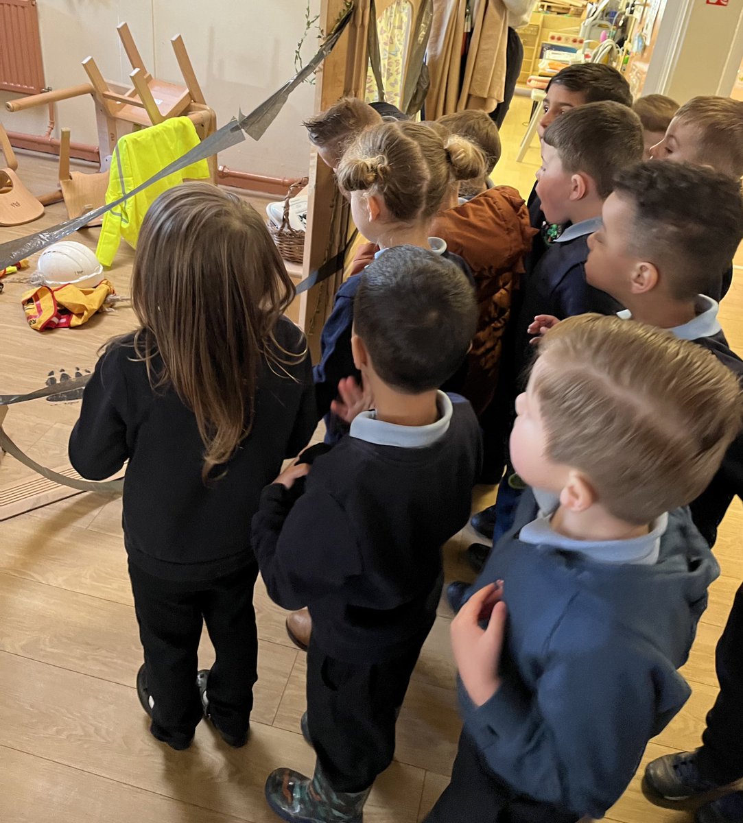 Monnow_Primary's tweet photo. Reception are all buzzing - the Big Bad Wolf has been in our school! #bringingliteracytolife #reception #aweandwonder @EAS_EarlyYears @EAS_LLCEnglish https://t.co/1D0H3wjH2U