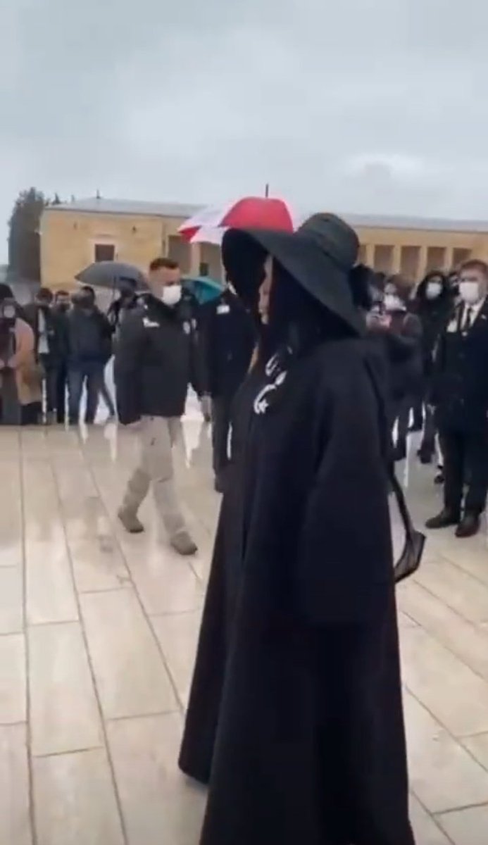 Bülent Ersoy tweet media