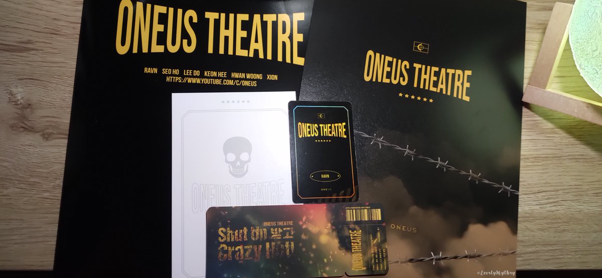 EverlyMythry's tweet photo. Oneus Theatre Pack: Shut Up λ°κ³ Crazy Hot!
Ticket PCs is so ganda tulad ng MV nila! https://t.co/djeEvCznf6
#oneus #ravn #seoho #leedo #keonhee #hwanwoong #xion #makestar
Shop:@WreckStanPH (Thank you sa effort na inorderan mo ko netoπ)
#WSPHFeedback #WSPHUnboxing #LoveWSPH https://t.co/TZkYdaoB2F