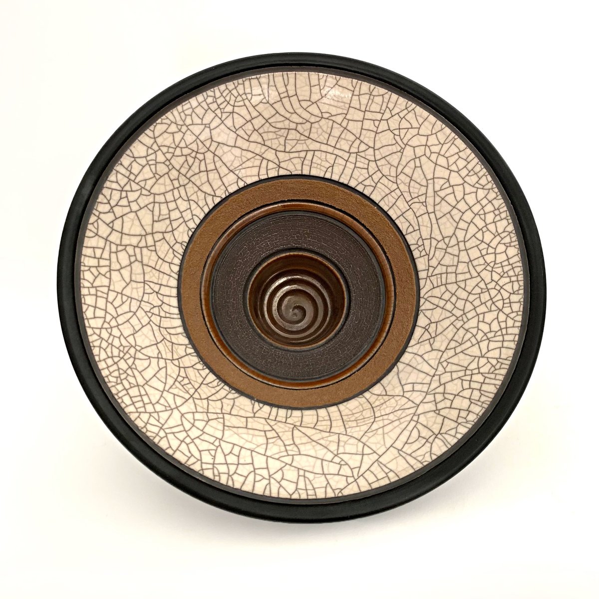 Ganstrom contrasts geometric forms w/ the spontaneity of the raku crackle... [ 📷: #SheldonGanstrom, Untitled, #Raku Fired #Stoneware] cottagecurator.com/products/untit… #ceramcs #pottery #finecrafts #ceramicartist #ceramicsart #stonewarepottery #LoveVA #SperryvilleVA #dcmetroarea