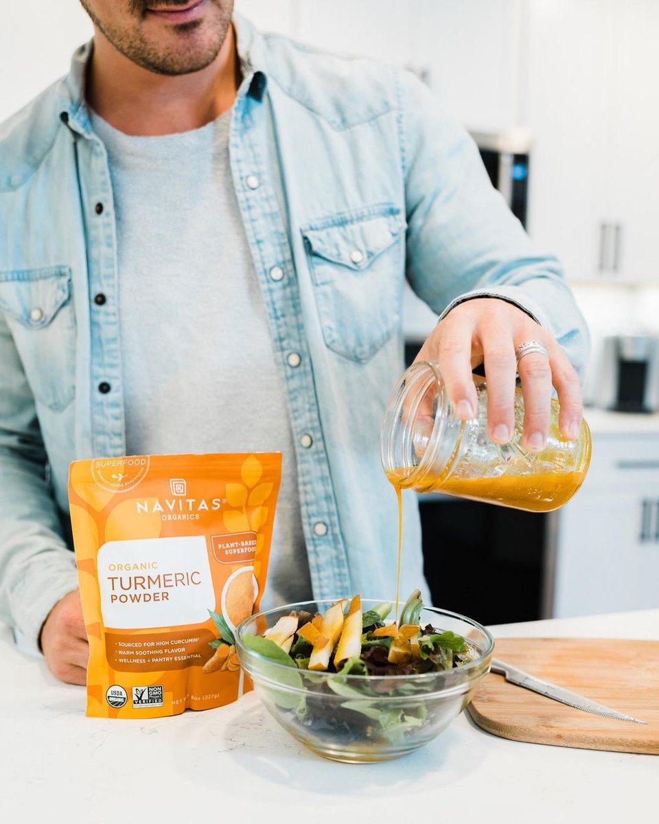 navitasorganics (@navitasorganics) on Twitter photo You could dress your salad with a basic vinaigrette, but why not amp up its flavor + benefits with a simple superfood hack? Take a tip from <a href="/drwillcole/">Dr. Will Cole</a> and mix turmeric powder into your dressing to help keep inflammation at bay. 🔥
📷: <a href="/EasterdayCreate/">Easterday Creative</a> You could dress your salad with a basic vinaigrette, but why not amp up its flavor + benefits with a simple superfood hack? Take a tip from <a href="/drwillcole/">Dr. Will Cole</a> and mix turmeric powder into your dressing to help keep inflammation at bay. 🔥
📷: <a href="/EasterdayCreate/">Easterday Creative</a>