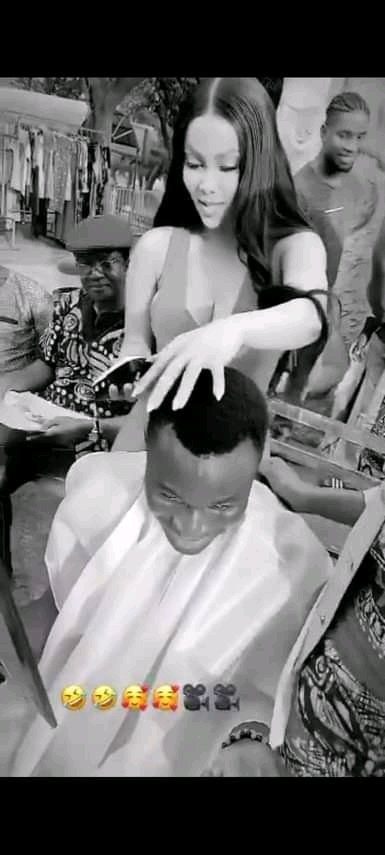 kgau02's tweet photo. Not this old G looking at my wife like a proud father😂😂❤
@MariaChike
#FollowMaria
Maria Chike
#TwitterBan https://t.co/ZJfJQ1ofTp