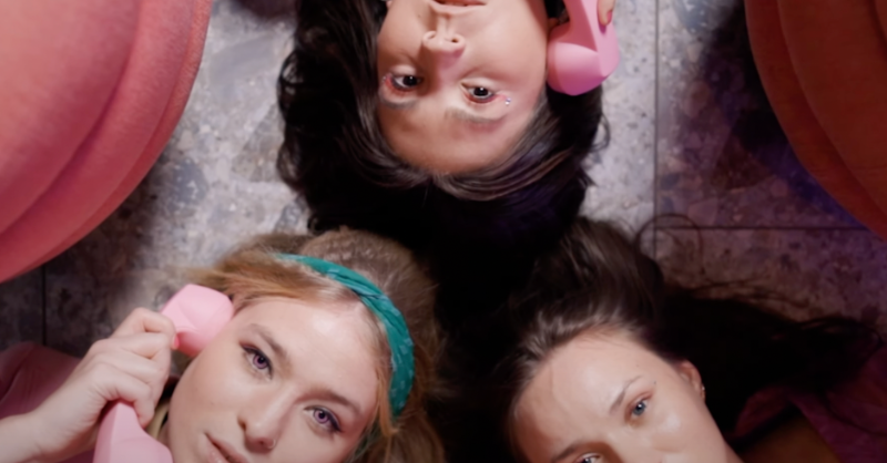 aupium's tweet photo. Suffering From Telephobia? Then Fieh’s “Telephone Girl” Should Be Your New Ringtone￼