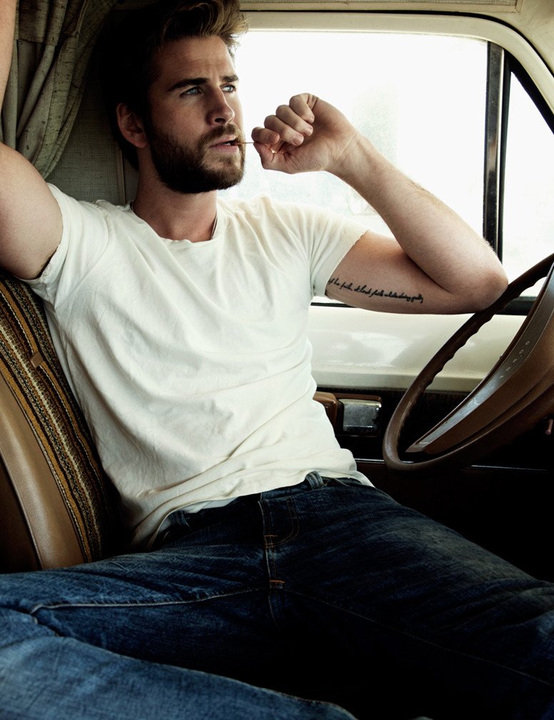 Happy Birthday to Liam Hemsworth!!  