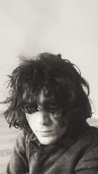 Syd Barrett was born on January 6, 1946
Happy birthday rock genius, wish you were here 