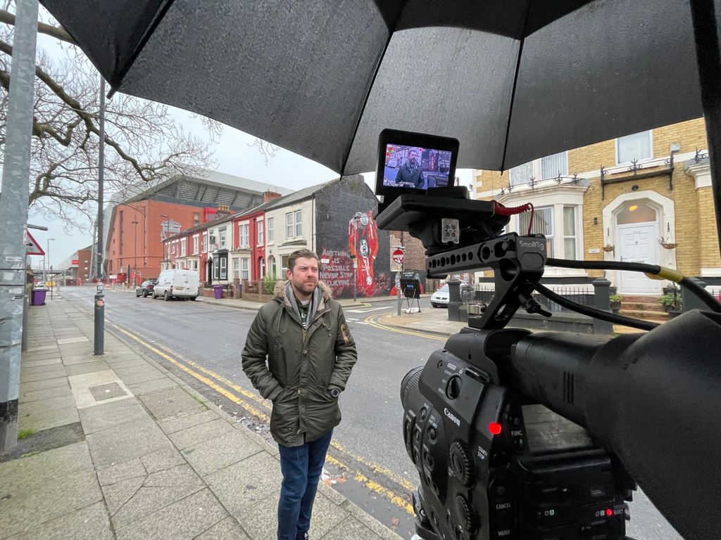 TheRedmenTV's tweet photo. Out braving the snow at Anfield for an upcoming #RedmenPLUS feature! 

@ThePaulMachin @stehoare @SimonFletcher4 https://t.co/gdMsWVqcaB