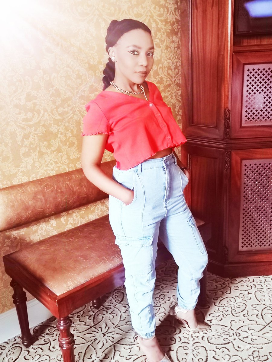 jstasiam's tweet photo. The best time for new beginnings is now 🌻🌻🌻🧡💛🧡
#masiye
#newbeginnings
#tryagain
#transform
#grow
#evolve
#positivevibes
#therestisstillunwritten https://t.co/pHvBjUEi8z