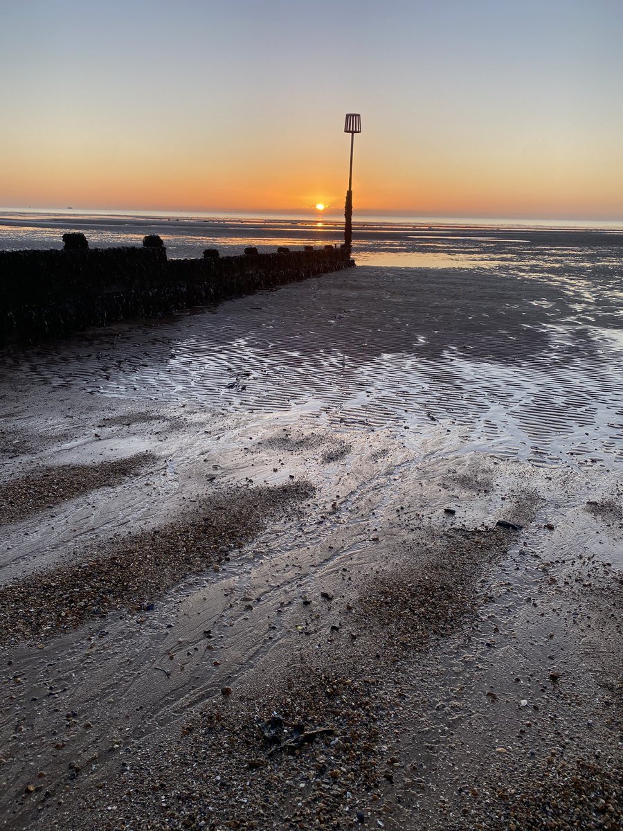 nicola_bushell's tweet photo. @ChrisPage90  forgotten how to use Twitter hope you got my photos of Harwich and my beautiful Dougie and of course the sunrise 🌅 https://t.co/OTuAwlMhkV