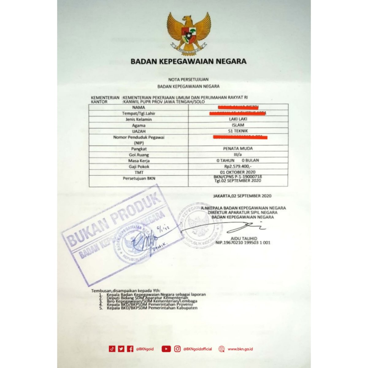 BKNgoid's tweet photo. #SobatBKN, kembali beredar surat mengatasnamakan pejabat BKN terkait dengan pertimbngan teknis pengangkatan menjadi CPNS. 

Surat tersebut Mimin nyatakan BUKAN PRODUK BKN. Mohon untuk berhati-hati terhadap penipuan.

#StopHoax
#Hati2Penipuan https://t.co/hIdG2XOxIO